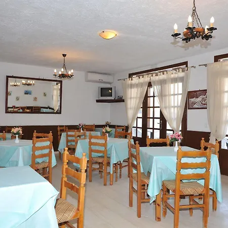 Santa Irini Hotel Períssa